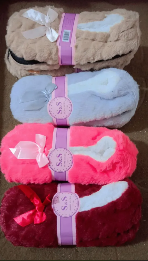 Women Warm Plush Soft Indoor Slippers