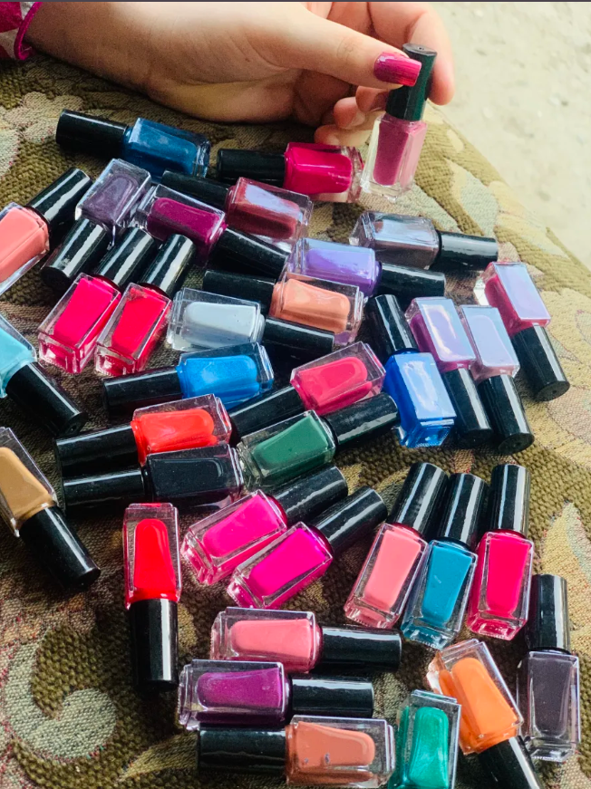 Peel Off Nail Paints