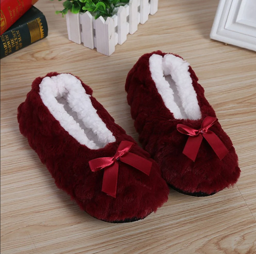 Women Warm Plush Soft Indoor Slippers