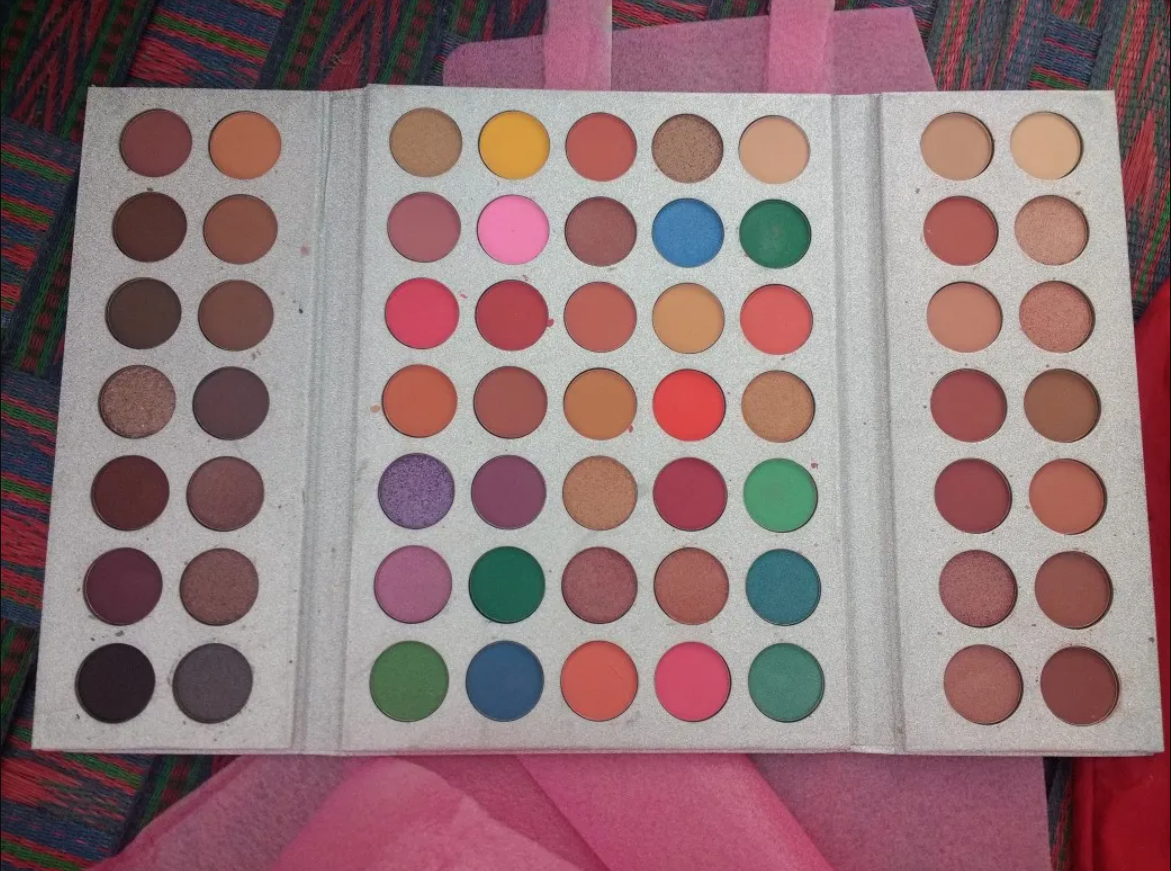 Gorgeous Me Eyeshadow Palette
