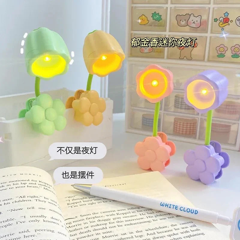 Kawai Mini Floral Clip Lamp