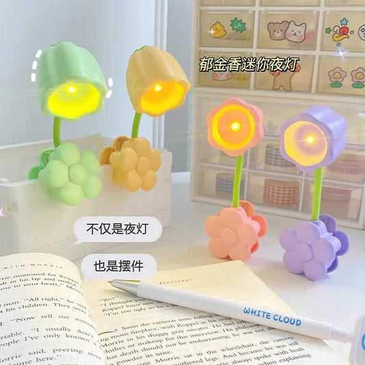 Kawai Mini Floral Clip Lamp