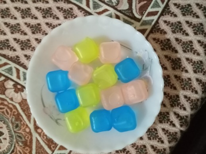 10-Pieces Reusable Ice Cubes