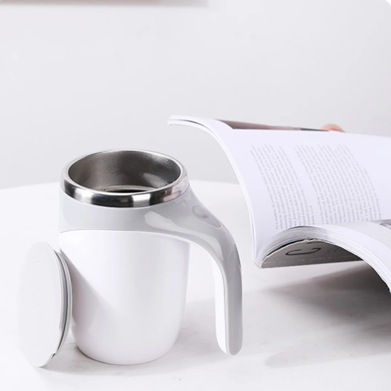 Stirring Magnetic Shaking Mug