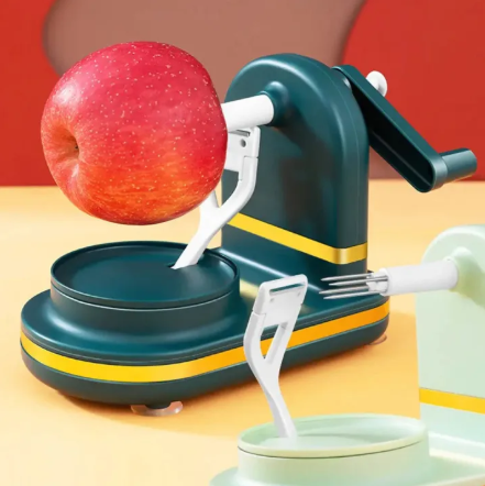 Tired of peeling apples by hand? This apple peeler & corer gets it done fast without the mess. Just crank and you’re good—perfect for snacks, baking, or kids’ lunchboxes.