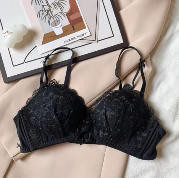 High-Quality Adjustable Straps Embroidered Padded Bridal Bra