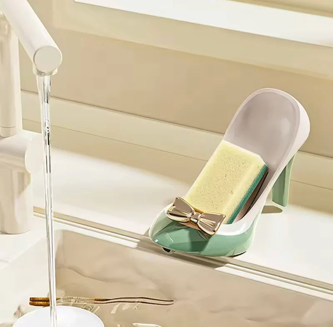 High Heel Shape Soap Holder - Space Saving Shoe Soap Dish